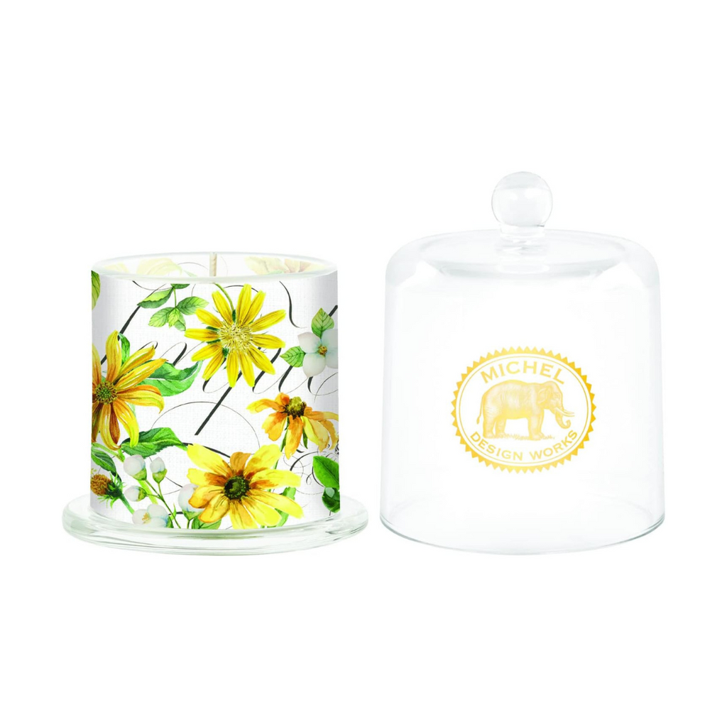 Bright Daisy Cloche Candle – Elegant Soy Blend with Spring Daisy Scent